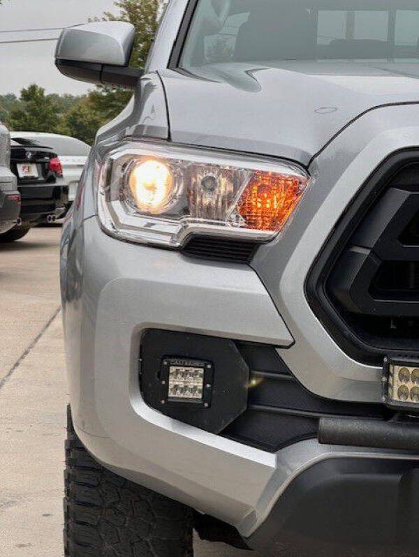 2022 Toyota Tacoma null photo 14