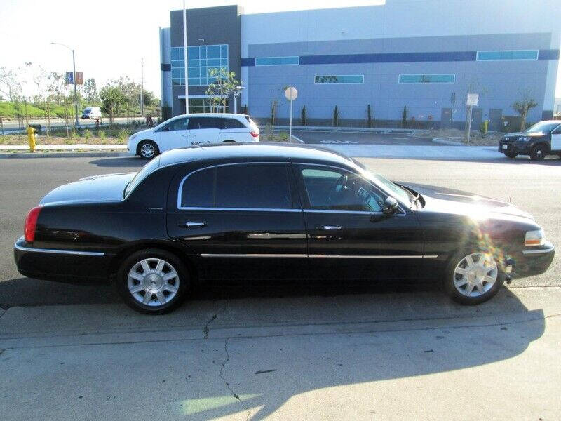 2011 Lincoln Town Car Executive L