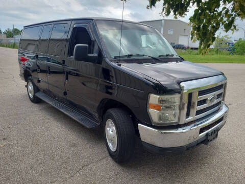 2011 Ford E-Series E-350 SD XLT