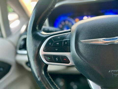 2021 Chrysler Pacifica Touring L