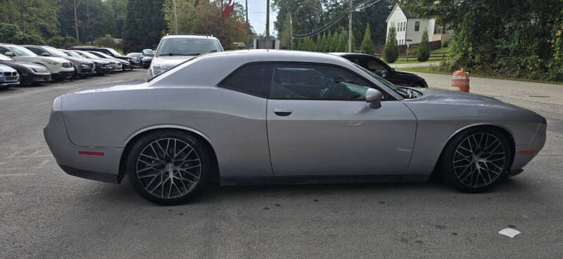 2015 Dodge Challenger SXT