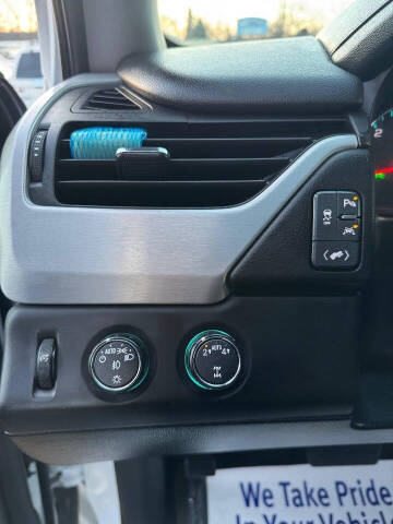 2017 GMC Yukon XL SLT