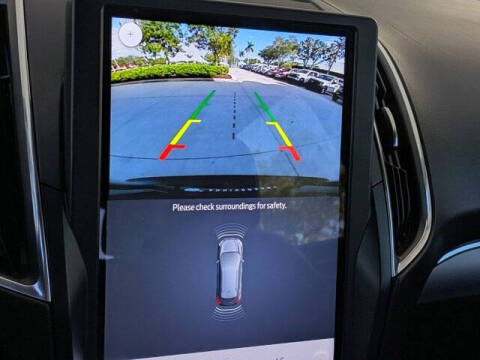 2021 Ford Edge Titanium