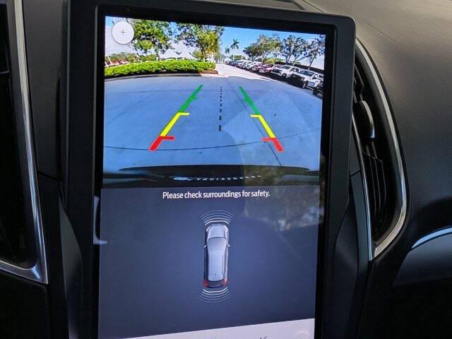 2021 Ford Edge Titanium