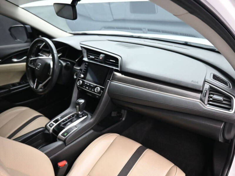 2020 Honda Civic Touring