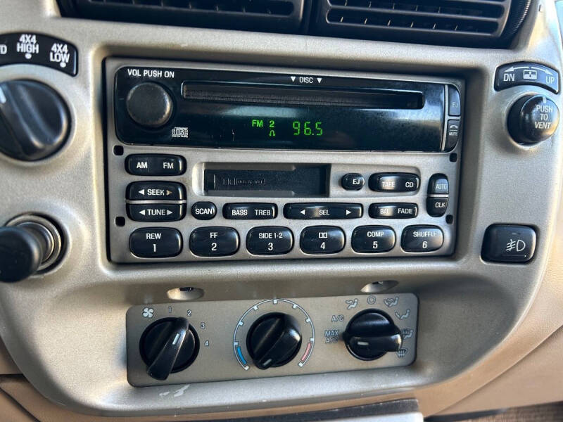 2002 Ford Explorer Sport Trac Value