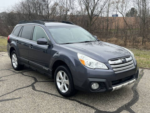 2014 Subaru Outback for sale at Greystone Auto Group in Grand Rapids MI