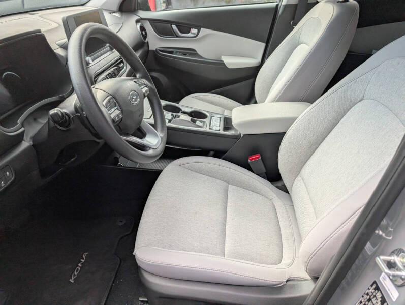 2023 Hyundai Kona Electric SE