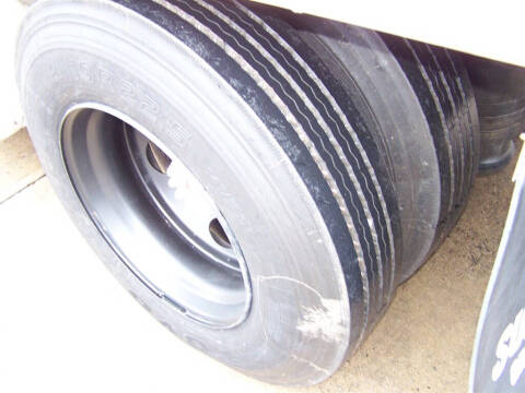 2002 Freightliner FL70