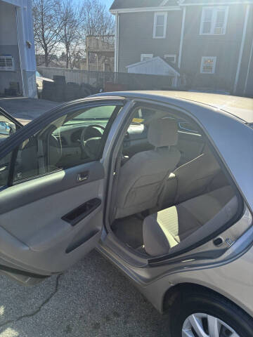 2005 Toyota Camry LE