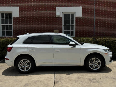 2018 Audi Q5 2.0T quattro Premium Plus
