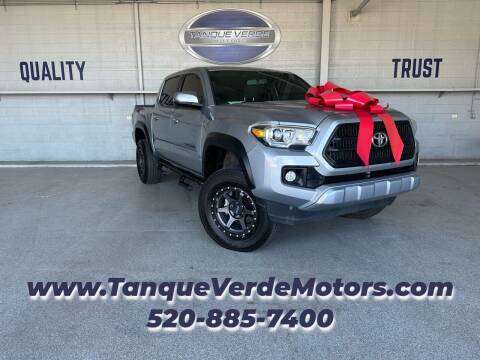 2017 Toyota Tacoma for sale at TANQUE VERDE MOTORS in Tucson AZ