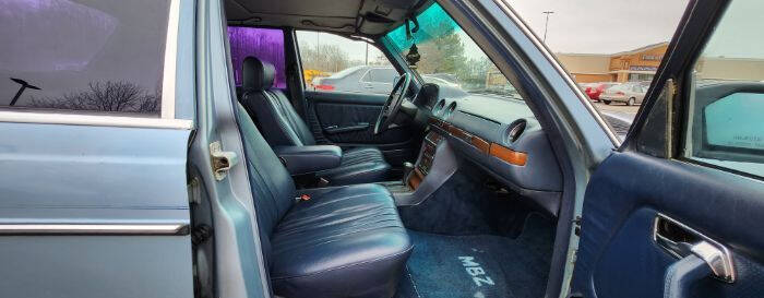 1985 Mercedes-Benz 300-Class