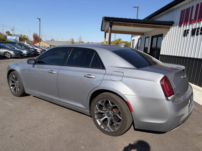 2018 Chrysler 300 S