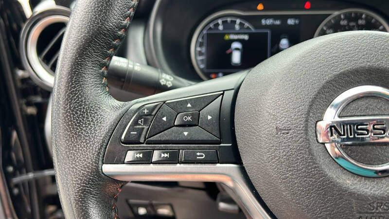 2019 Nissan Kicks SR