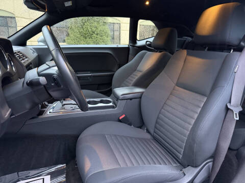 2012 Dodge Challenger SXT