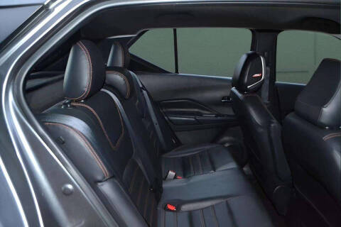 2020 Nissan Kicks SR