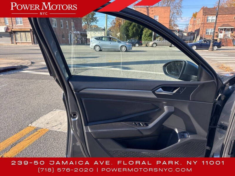 2022 Volkswagen Jetta SE