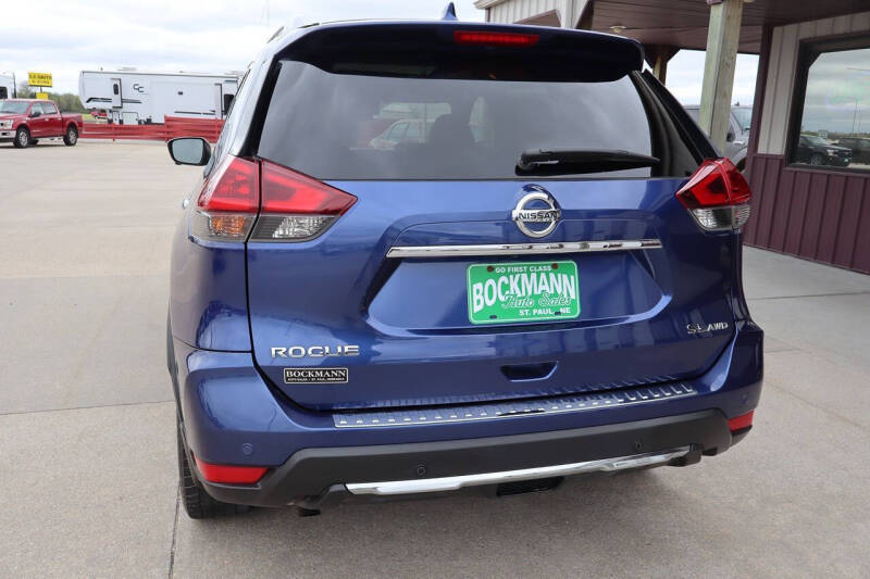2020 Nissan Rogue SL