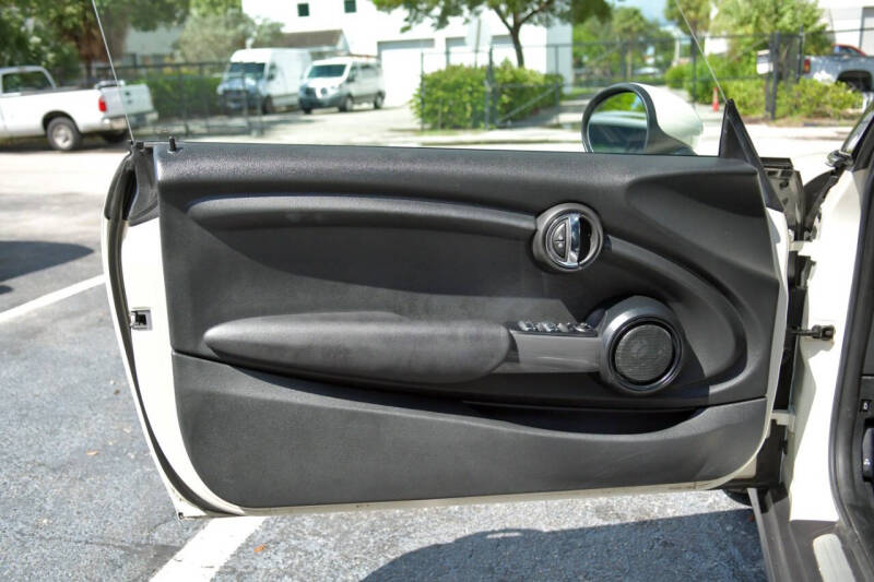 2018 MINI Convertible Cooper