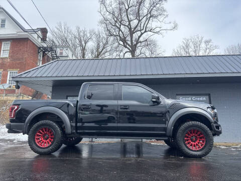 2018 Ford F-150 for sale at Auto Credit Connection LLC in Uniontown PA