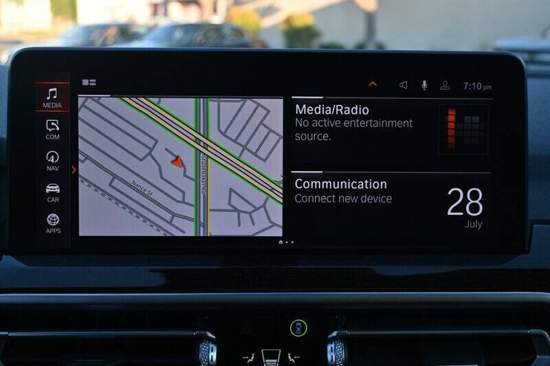 2023 BMW X4 xDrive30i