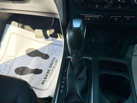 2019 Ford Escape SEL