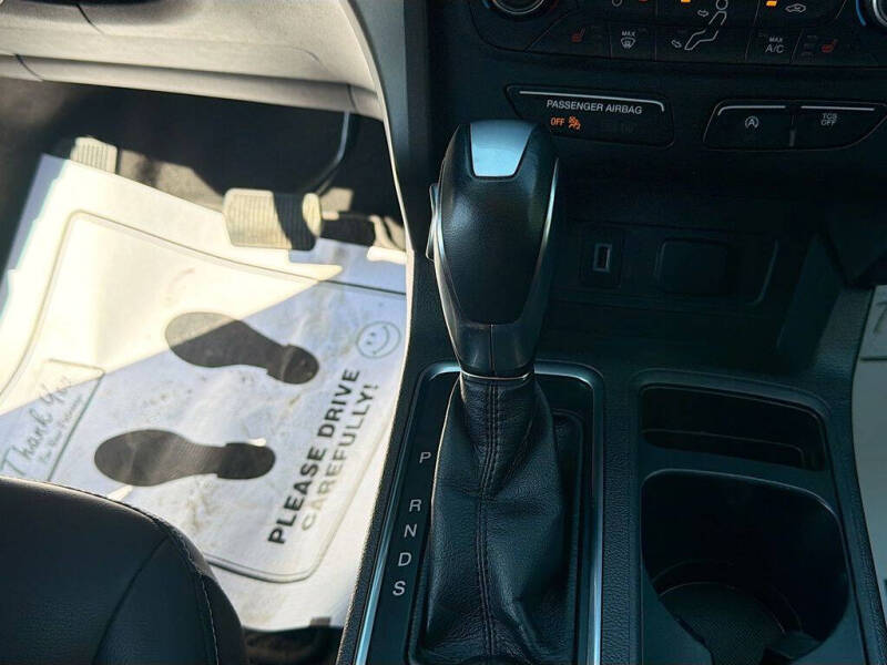 2019 Ford Escape SEL
