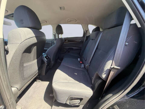 2019 Kia Sorento S V6