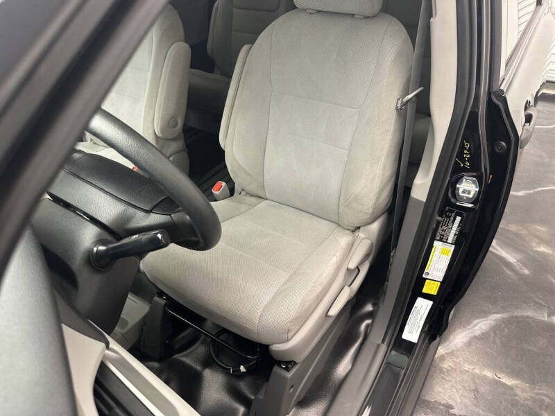 2020 Toyota Sienna L 7-Passenger