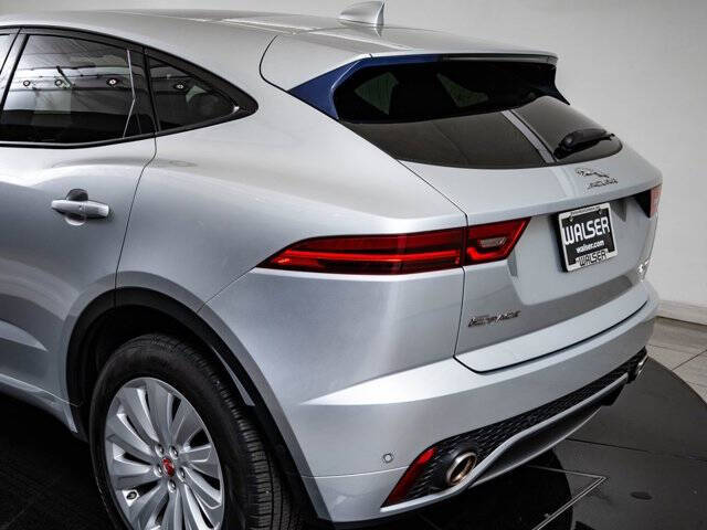 2019 Jaguar E-PACE P300 R-Dynamic SE
