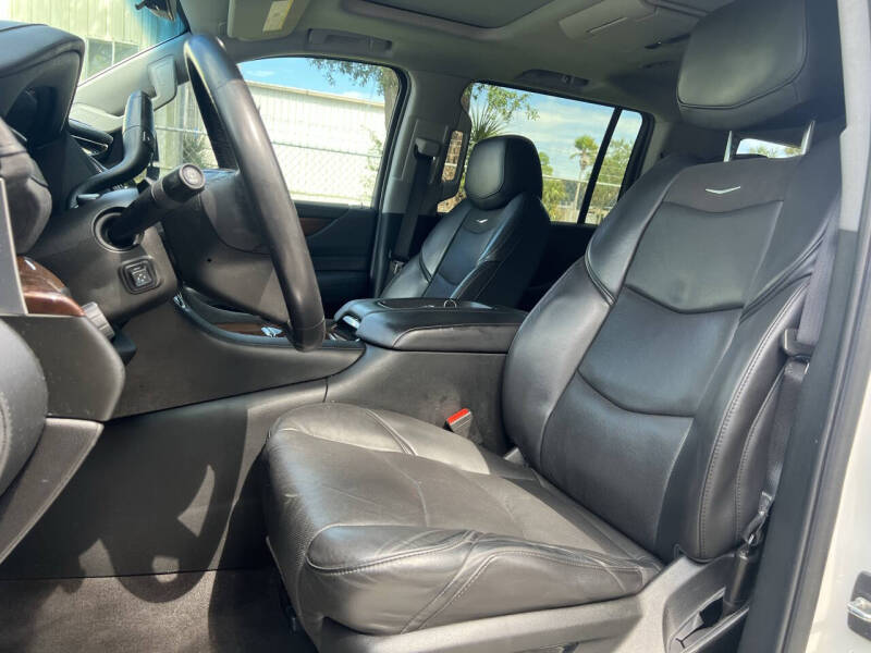 2020 Cadillac Escalade ESV Premium Luxury