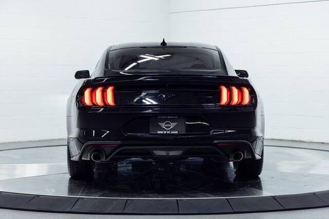 2021 Ford Mustang EcoBoost