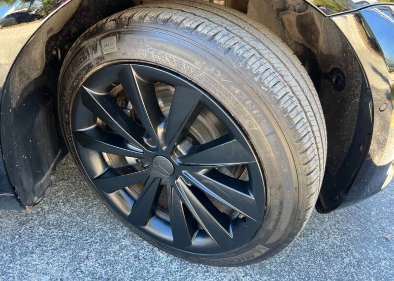 2021 Tesla Model 3 Standard Range Plus