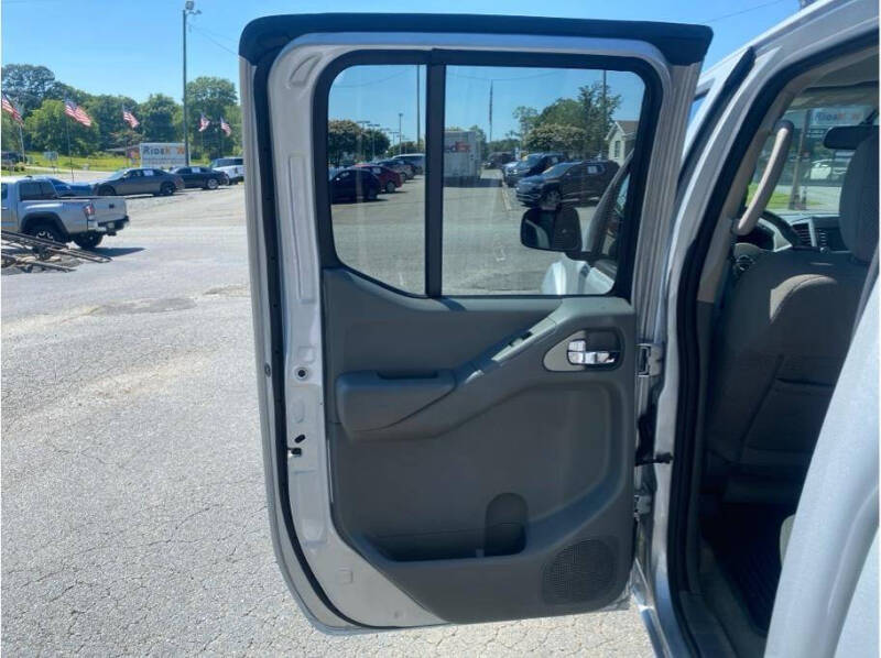 2016 Nissan Frontier