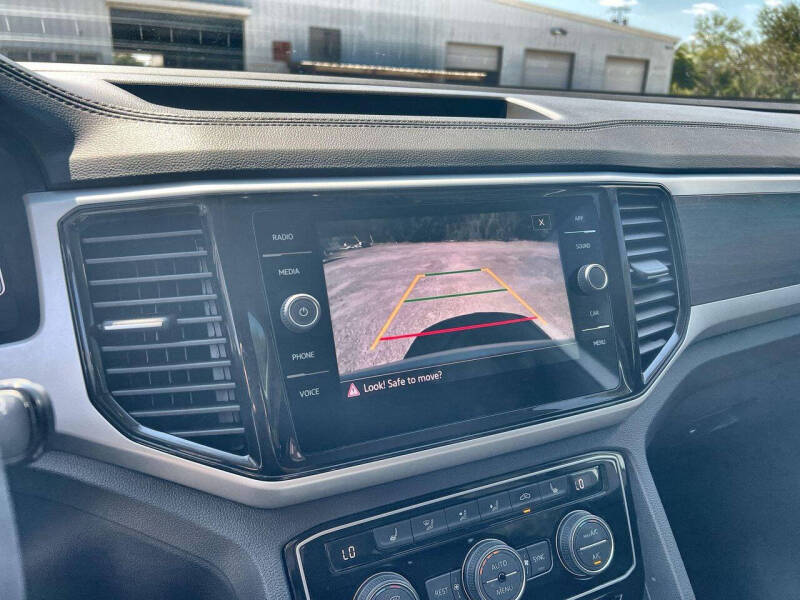 2023 Volkswagen Atlas SE