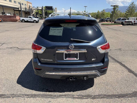 2013 Nissan Pathfinder SV