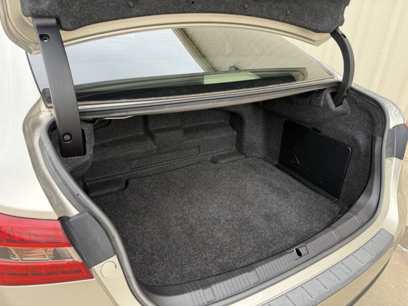 2018 Toyota Avalon Hybrid XLE Premium