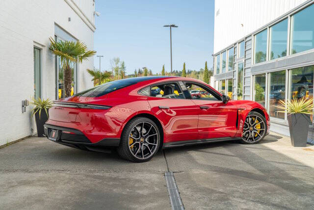 2022 Porsche Taycan 15