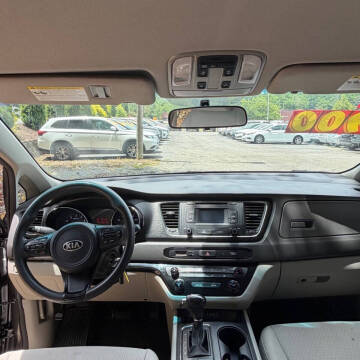 2016 Kia Sedona LX