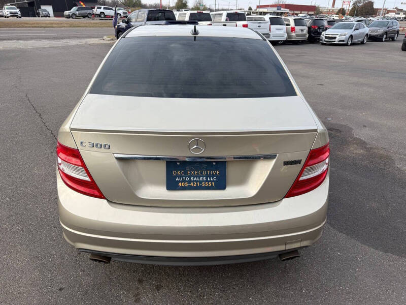 2010 Mercedes-Benz C-Class C 300 Luxury