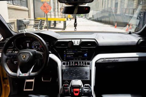 2019 Lamborghini Urus