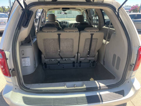 2005 Dodge Grand Caravan SXT