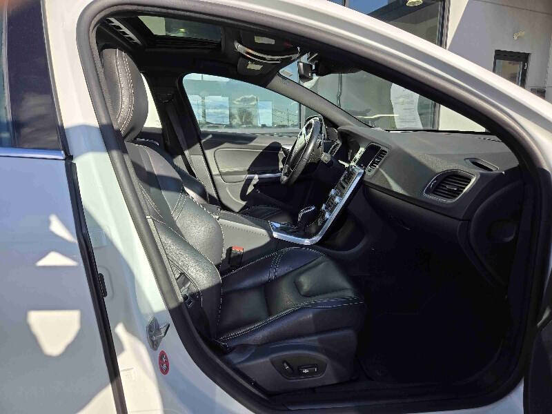 2016 Volvo S60 T5 Drive-E Premier