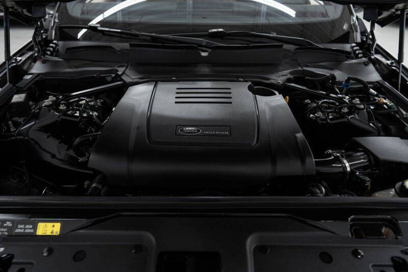 2023 Land Rover Discovery P300 S R-Dynamic