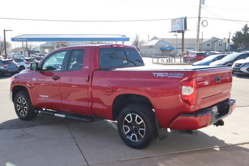 2017 Toyota Tundra SR5