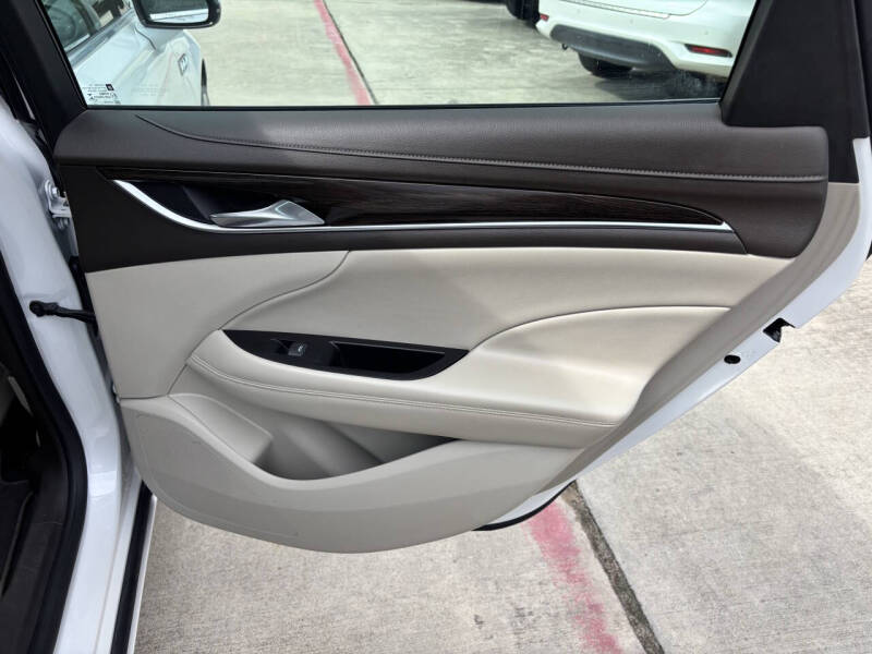 2017 Buick LaCrosse Essence