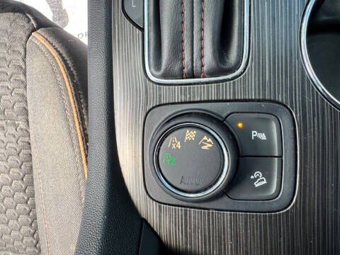 2017 GMC Acadia SLE-2