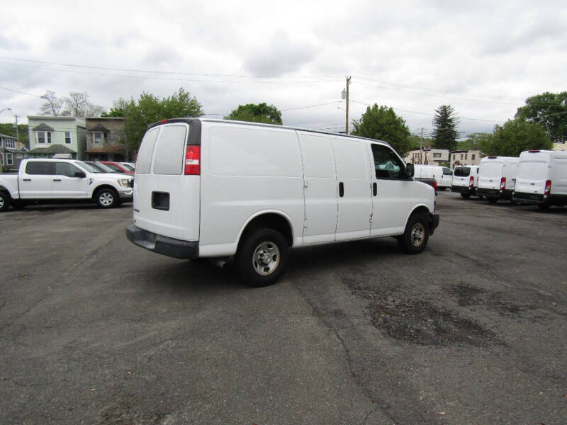 2021 Chevrolet Express 2500