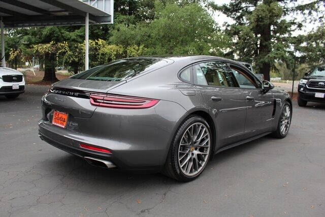 2018 Porsche Panamera